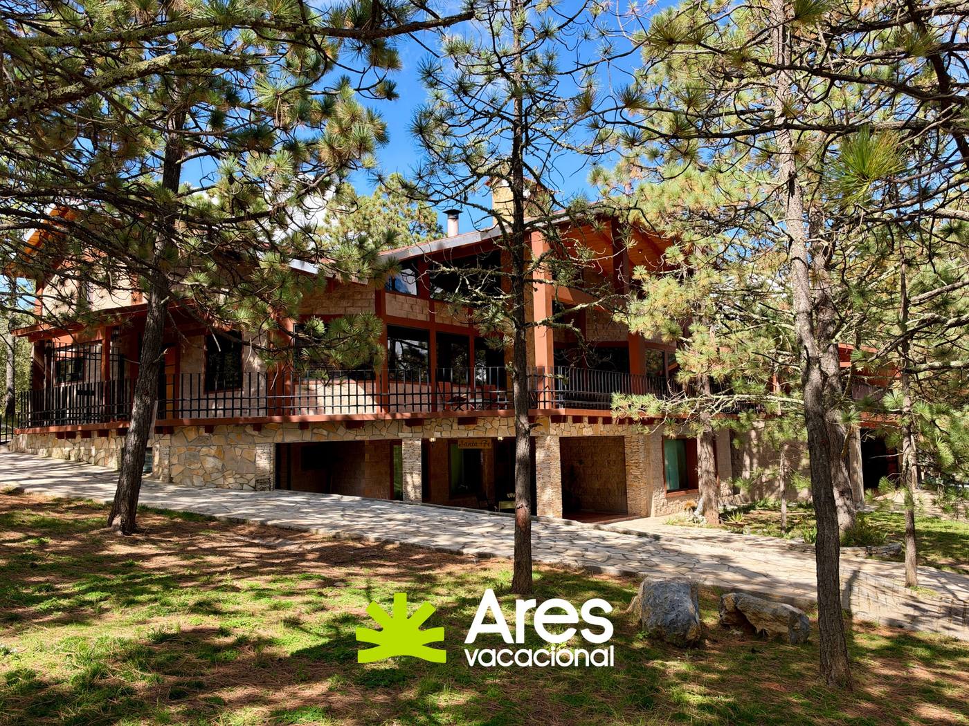 Fotografía de Cabaña de lujo en venta en Bosques de Monterreal
