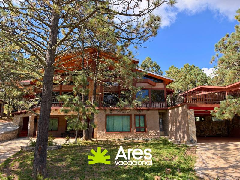 Cabaña de lujo en venta en Bosques de Monterreal 2