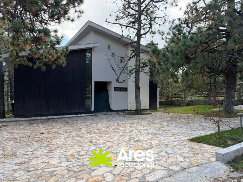 Cabaña residencial de lujo en Monterreal 3
